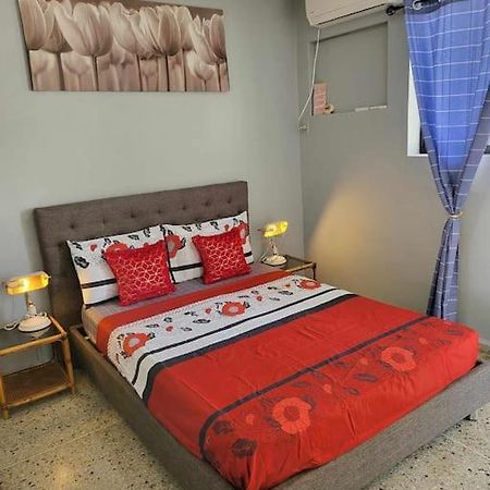 Welcome To Our Cozy Apartment! Вилемстад Екстериор снимка